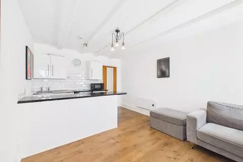 Studio for sale - View 4