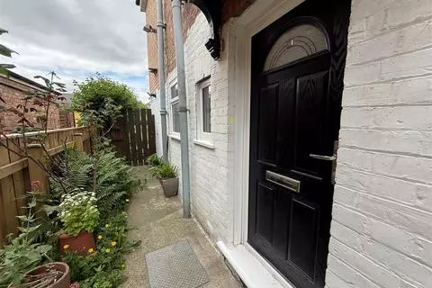 3 bedroom semi-detached house for sale - View 2