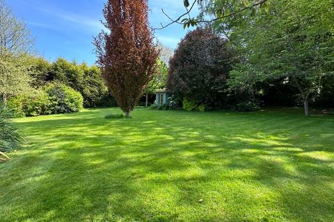 4 bedroom bungalow for sale, Sandhurst Lane, Bexhill-on-Sea, TN39