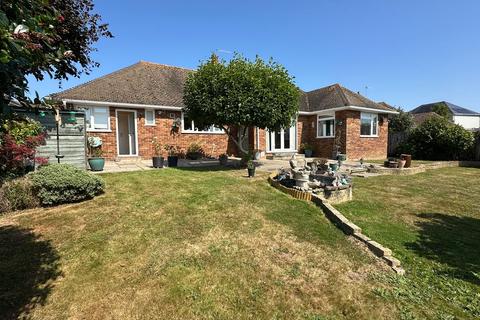 3 bedroom detached bungalow for sale, Monterey Gardens, Bexhill-on-Sea, TN39