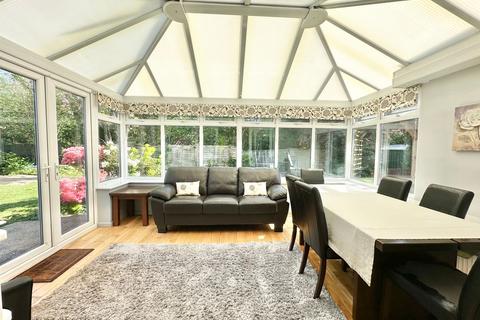 4 bedroom chalet for sale, Fyning Place, Bexhill-on-Sea, TN39