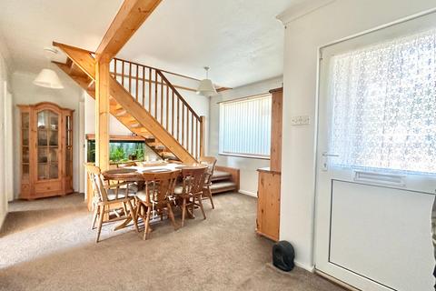 4 bedroom detached bungalow for sale, De la Warr Road, Bexhill-on-Sea, TN40
