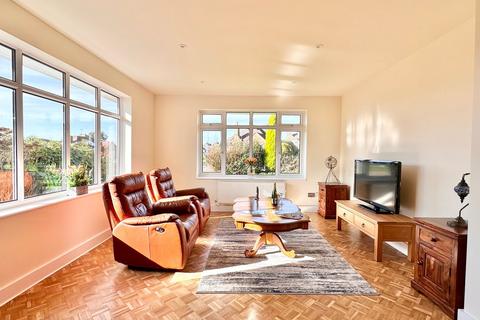 2 bedroom detached bungalow for sale, Collington Grove, Bexhill-on-Sea, TN39
