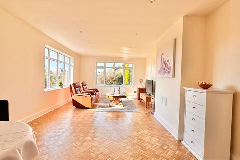 2 bedroom detached bungalow for sale, Collington Grove, Bexhill-on-Sea, TN39