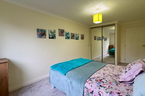 1 bedroom retirement property for sale, Terminus Road, Bexhill-on-Sea, TN39