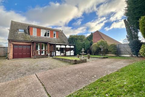 3 bedroom bungalow for sale, Ellerslie Lane, Bexhill-on-Sea, TN39