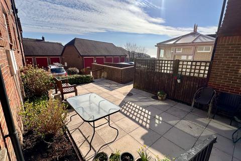 2 bedroom apartment for sale, Rotherfield Avenue, Bexhill-on-Sea, TN40