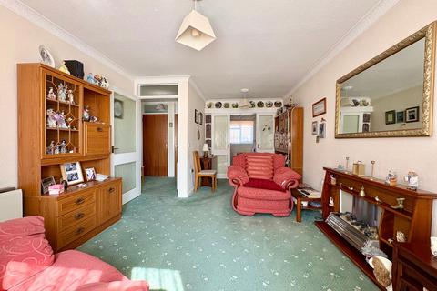 1 bedroom retirement property for sale, Osbern Close, Bexhill-on-Sea, TN39