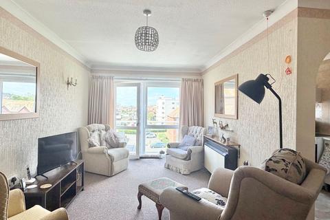 2 bedroom retirement property for sale, De la Warr Parade, Bexhill-on-Sea, TN40