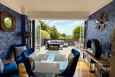2 bedroom ground floor flat for sale - View 3