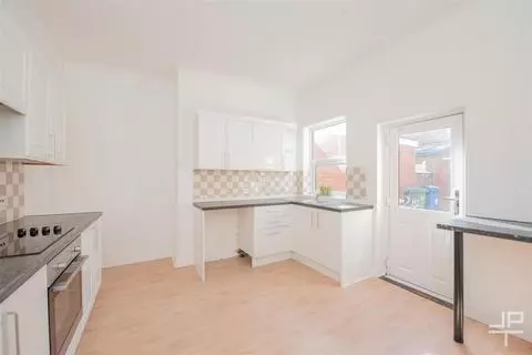 2 bedroom terraced house to rent – pohled 3