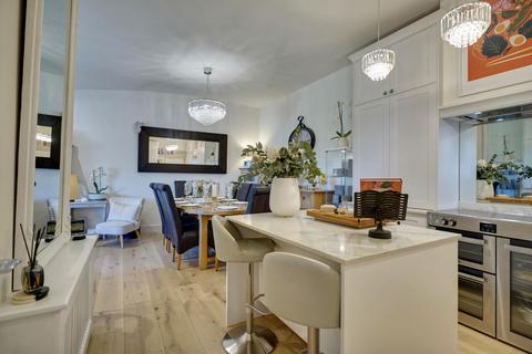 2 bedroom penthouse for sale, Mead Lane, Hertford, SG13