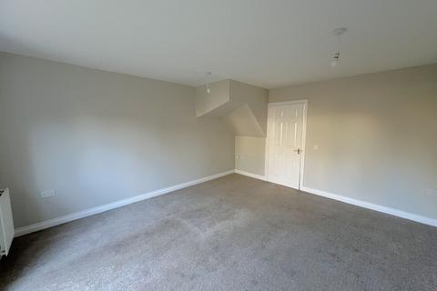 2 bedroom semi-detached house to rent, Mander Close, Duston, Northampton, NN5