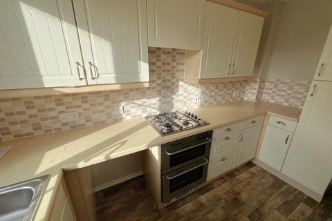 2 bedroom semi-detached house to rent, Mander Close, Duston, Northampton, NN5