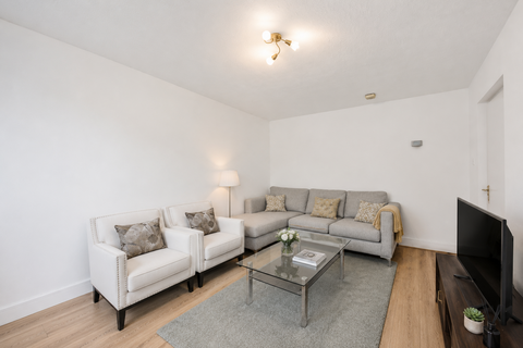 1 bedroom flat for sale, Kensington Church Street, W8