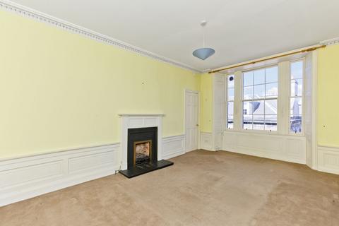 2 bedroom flat for sale, 2/5 East Broughton Place, New Town, Edinburgh, EH1 3RP