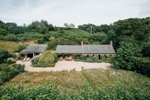 3 bedroom detached house for sale, Le Chemin Des Hougues, Jersey JE3
