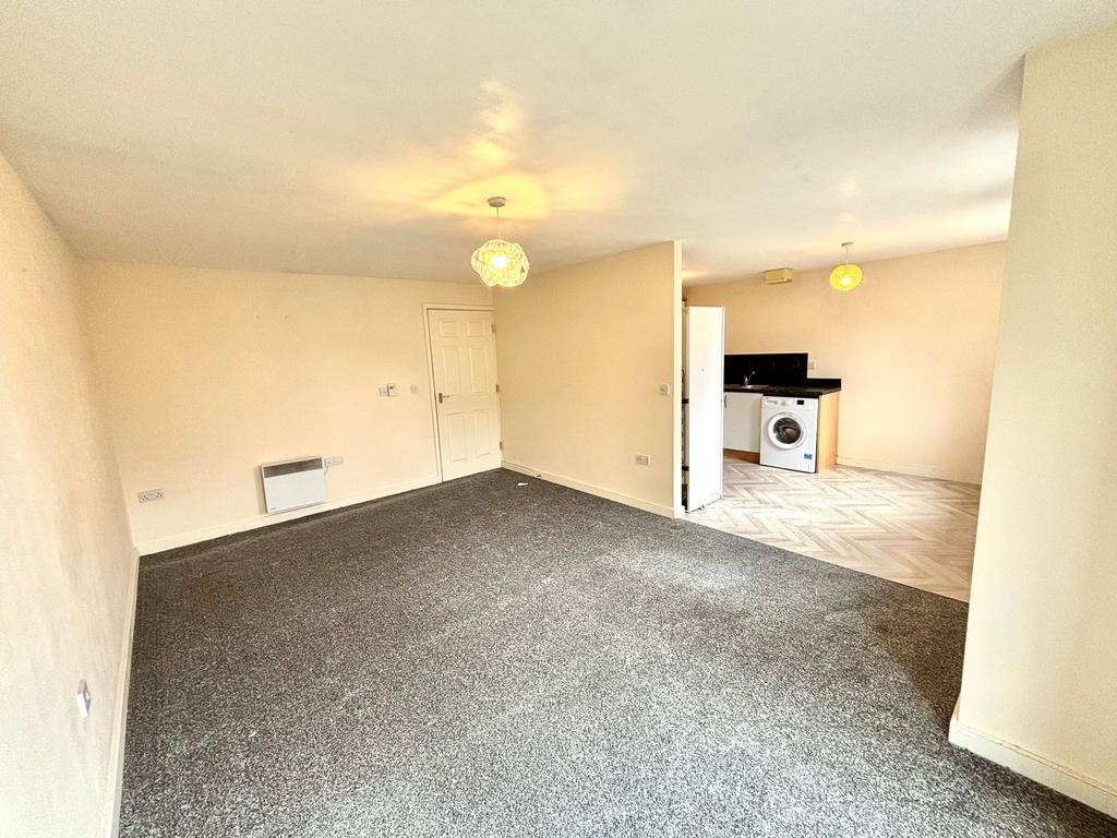 Apartment in Sheffield, South Yorkshire - View 3