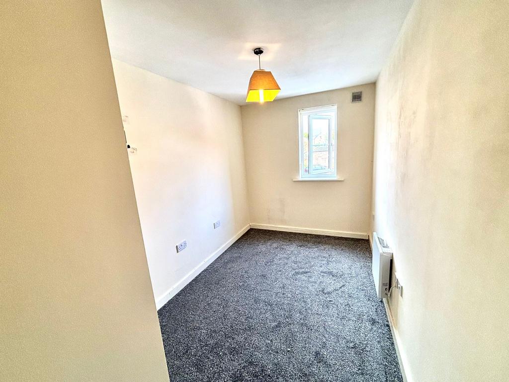 Apartment in Sheffield, South Yorkshire - View 6