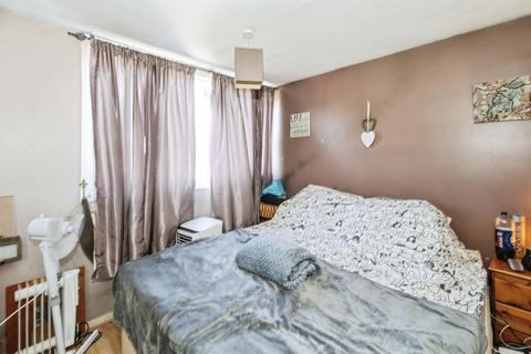 3 bedroom semi-detached house for sale, St. Leonards View, Dordon, Tamworth