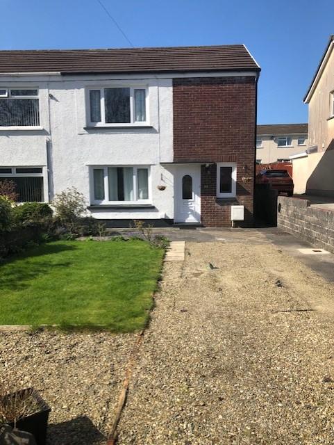 2 bedroom semi-detached house to rent