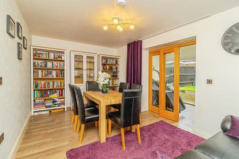 4 bedroom semi-detached house for sale, Pine Walk, Silsoe, Bedford