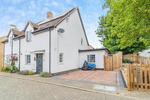 4 bedroom semi-detached house for sale, Pine Walk, Silsoe, Bedford