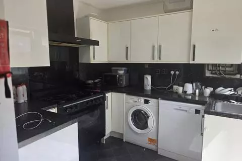 4 bedroom terraced house for sale - View 5