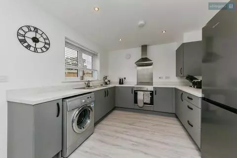 3 bedroom semi-detached house for sale - View 5