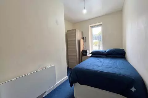 2 bedroom apartment for sale - View 2