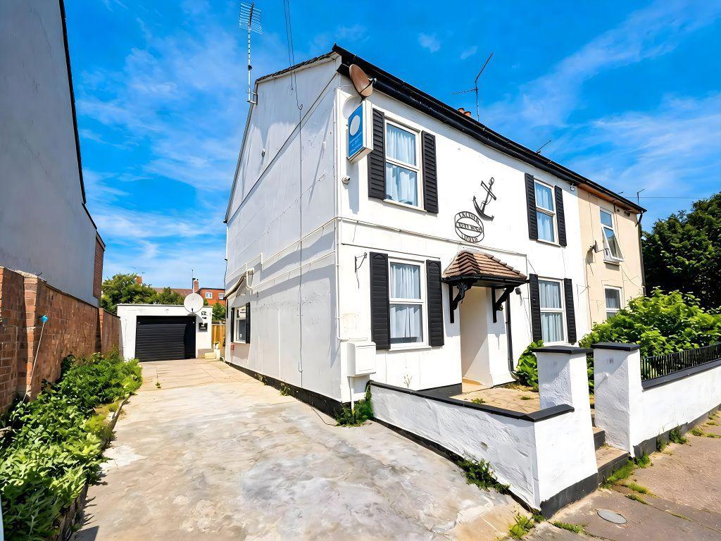 1 bedroom in a house share to rent