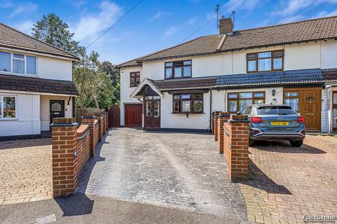 4 bedroom house for sale, Mead Crescent, Chingford