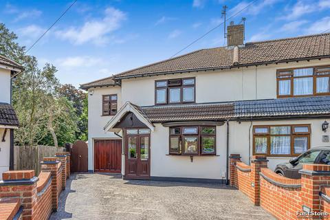 4 bedroom house for sale, Mead Crescent, Chingford
