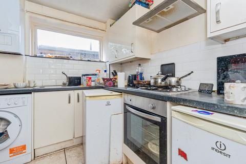 undefined, Woodchurch Walk, Sale, M33