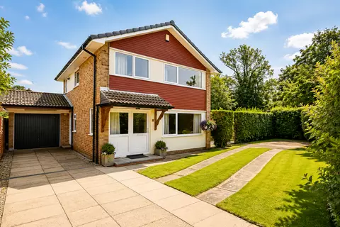 3 bedroom detached house for sale