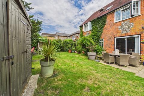 4 bedroom detached house for sale, Main Road, Naphill, High Wycombe, Buckinghamshire,