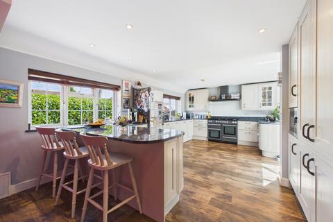 4 bedroom detached house for sale, Main Road, Naphill, High Wycombe, Buckinghamshire,