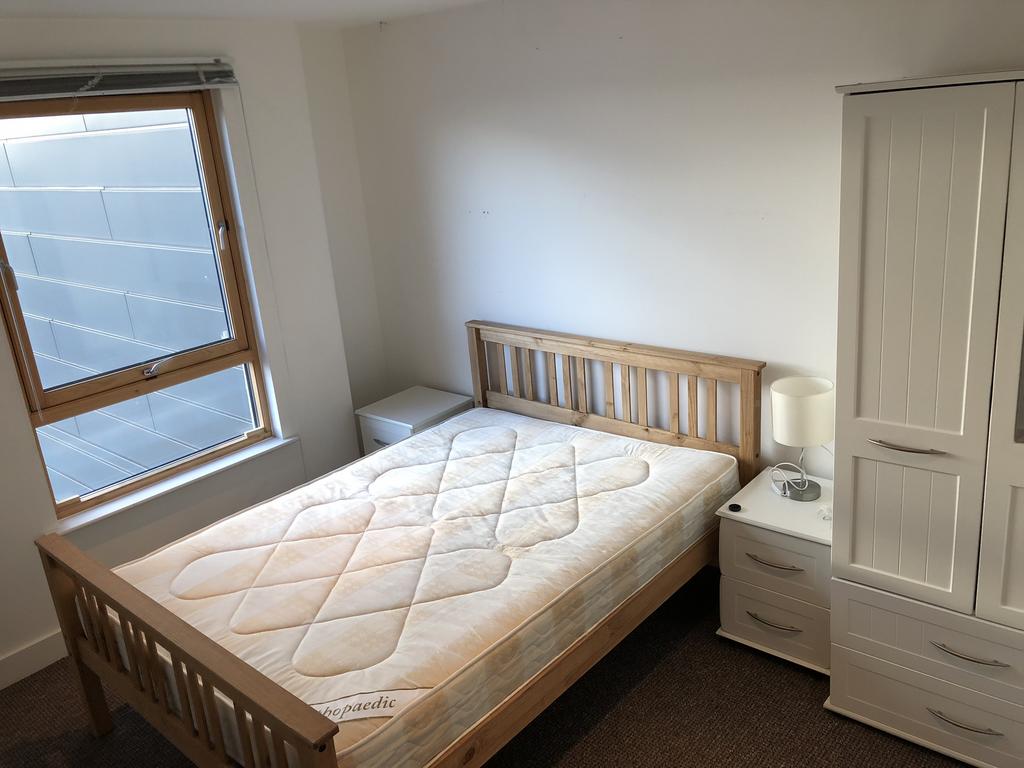 Apartment in Leeds, West Yorkshire - More