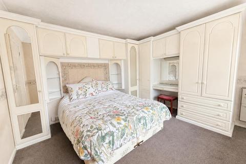 2 bedroom detached bungalow for sale, Manor Road, Brandon