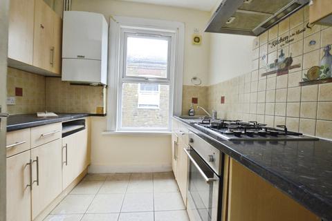 2 bedroom flat for sale, Lea Bridge Road, London E10 7LN