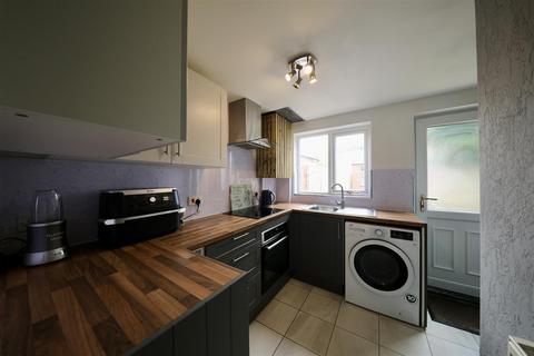 3 bedroom terraced house for sale, Weighton Grove, Hull