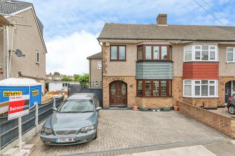 South Hall Drive, Rainham, RM13
