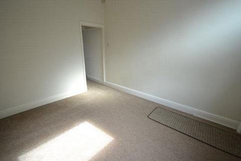 2 bedroom terraced house to rent, Francis Street, Leicester