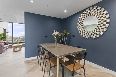 Studio to rent - View 4