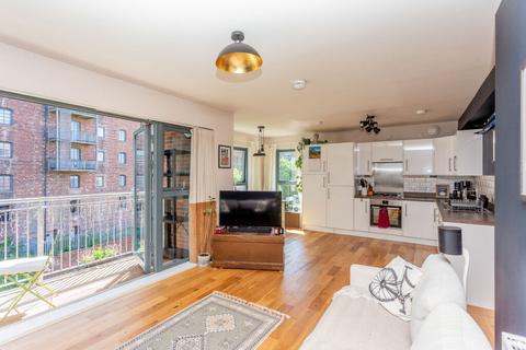 2 bedroom flat for sale, 5/4 Clarice McNab Lane, Edinburgh, EH6 5FA