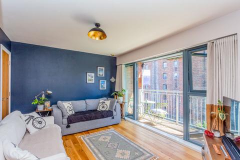 2 bedroom flat for sale, 5/4 Clarice McNab Lane, Edinburgh, EH6 5FA