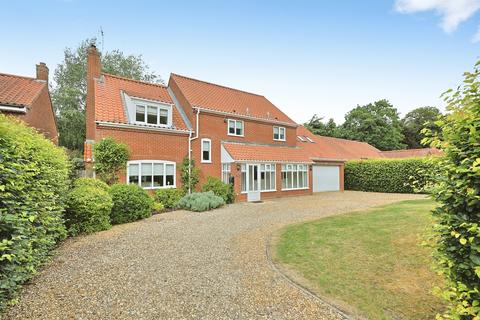 5 bedroom detached house for sale, Vicarage Meadows, Dereham