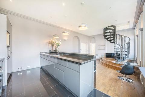 2 bedroom flat for sale, Goldhawk Road, London W6