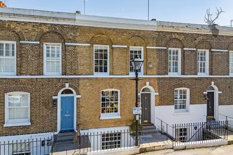 3 bedroom terraced house to rent
