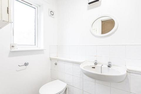 Studio for sale, Garron Close, Aylesbury